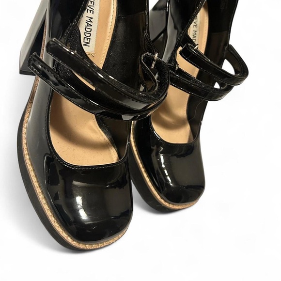 Steve Madden Glossy Black Mary Jane Heels - Picture 1 of 3